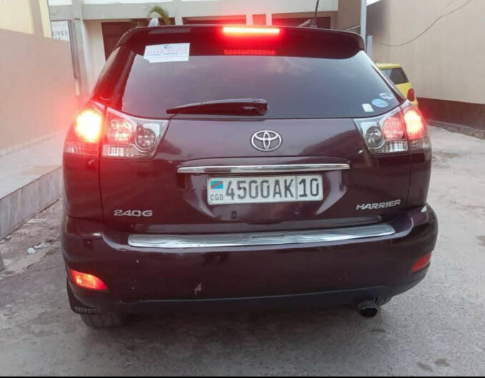 2012 Toyota Harrier Dubaï