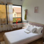 Lit complet enfant et matelas  inclus et garde robe ( dressing + commode)